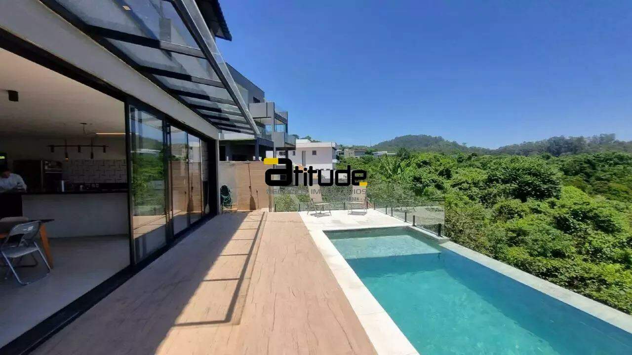 Casa em condomínio para à venda no Sítio do Rosário em Santana de Parnaíba por 3.600.000,00: 
