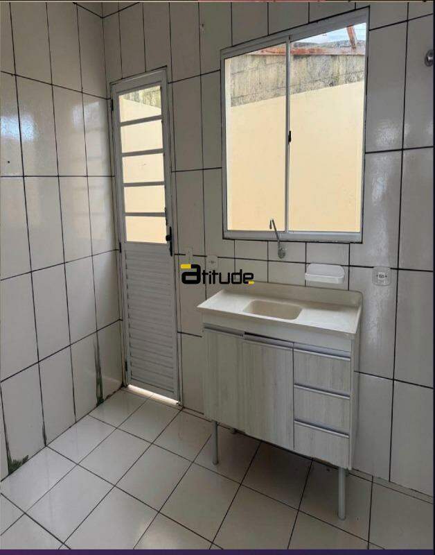 Casa para para aluguel no Vila Santa Rosa em Jandira por 1.900,00: 