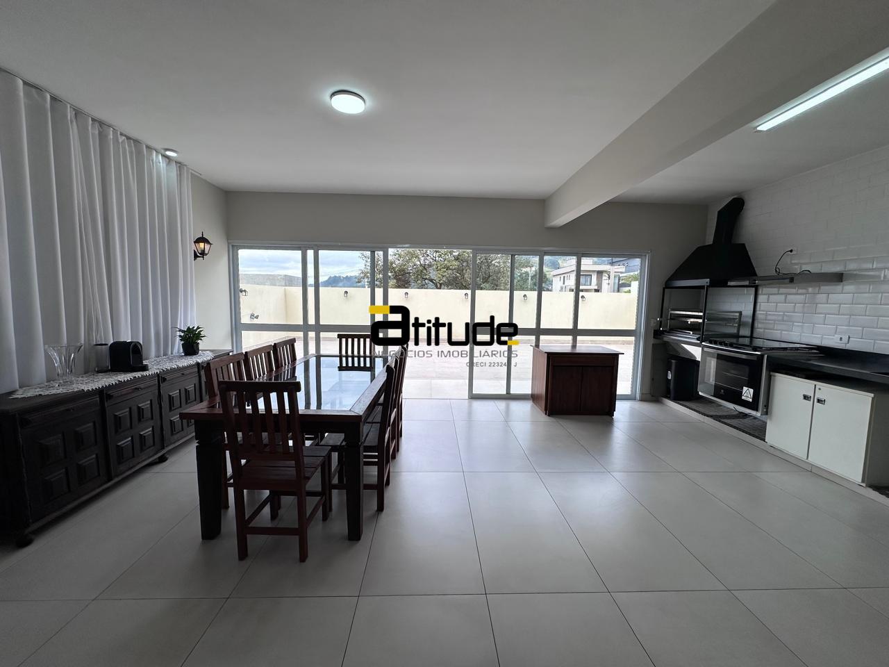 Casa em condomínio para à venda no Sítio do Rosário em Santana de Parnaíba por 2.100.000,00: 