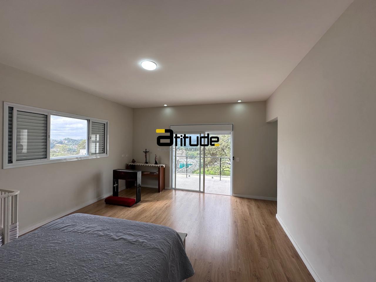 Casa em condomínio para à venda no Sítio do Rosário em Santana de Parnaíba por 2.100.000,00: 