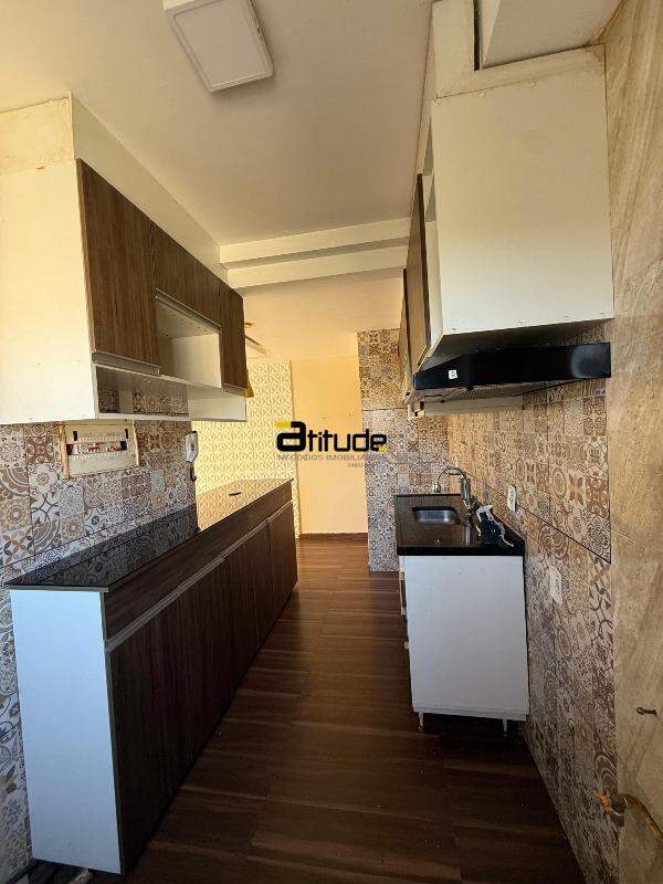 Apartamento para para aluguel no Votupoca em Barueri por 2.300,00: 