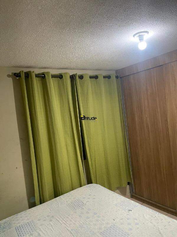 Apartamento para à venda no Conjunto Habitacional Setor A em Itapevi por 140.000,00: 