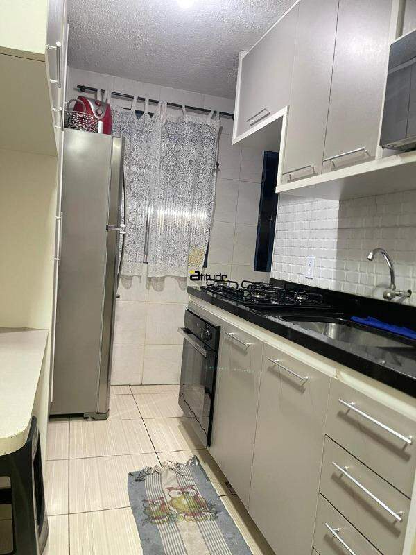 Apartamento para à venda no Conjunto Habitacional Setor A em Itapevi por 140.000,00: 