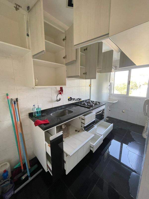 Apartamento para à venda no Conjunto Habitacional Setor A em Itapevi por 275.000,00: 