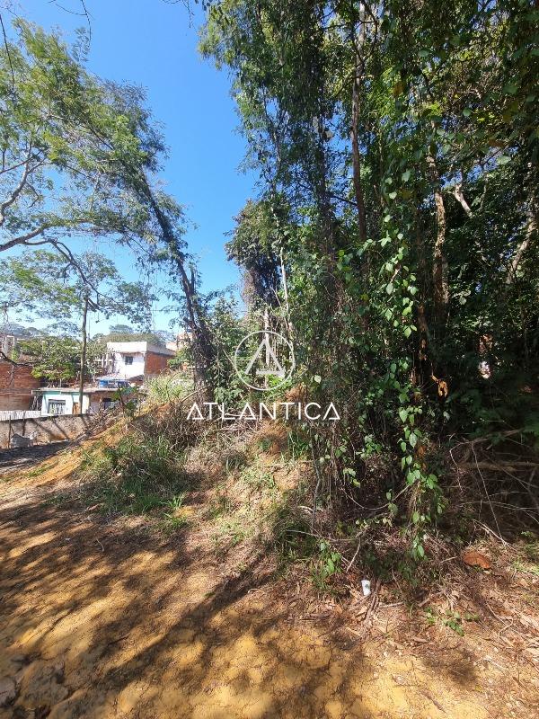 Terreno à venda no Vale Encantado: 