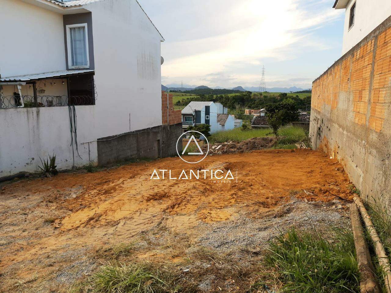 Terreno à venda no Vale das Palmeiras: 