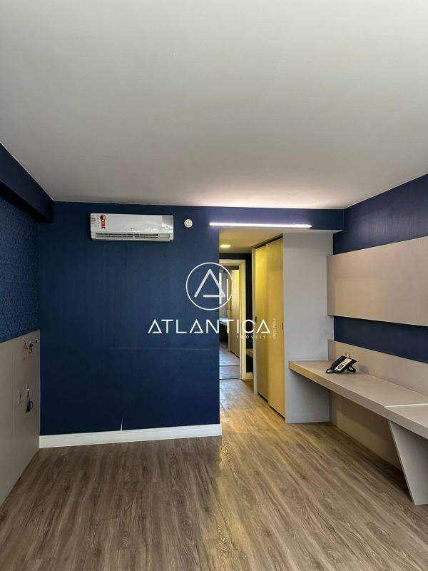 Sala à venda no Cavaleiros: 