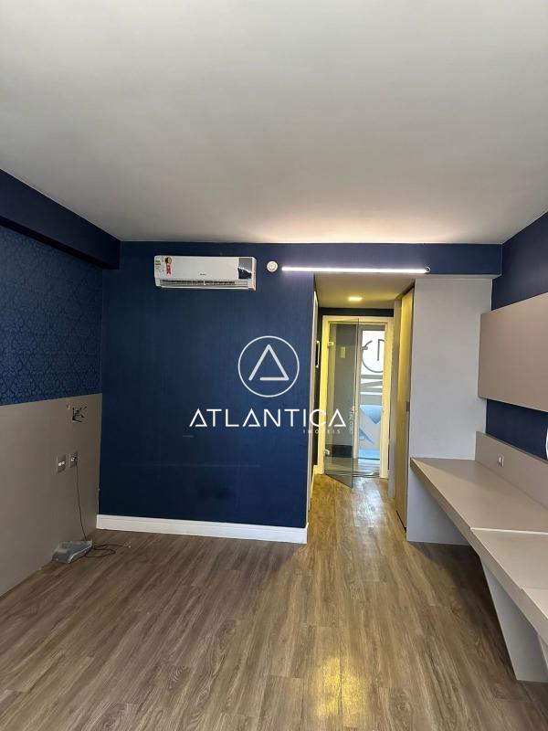 Sala à venda no Cavaleiros: 