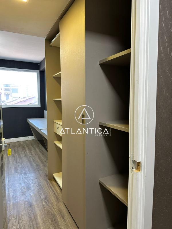 Sala à venda no Cavaleiros: 