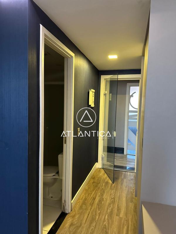 Sala à venda no Cavaleiros: 