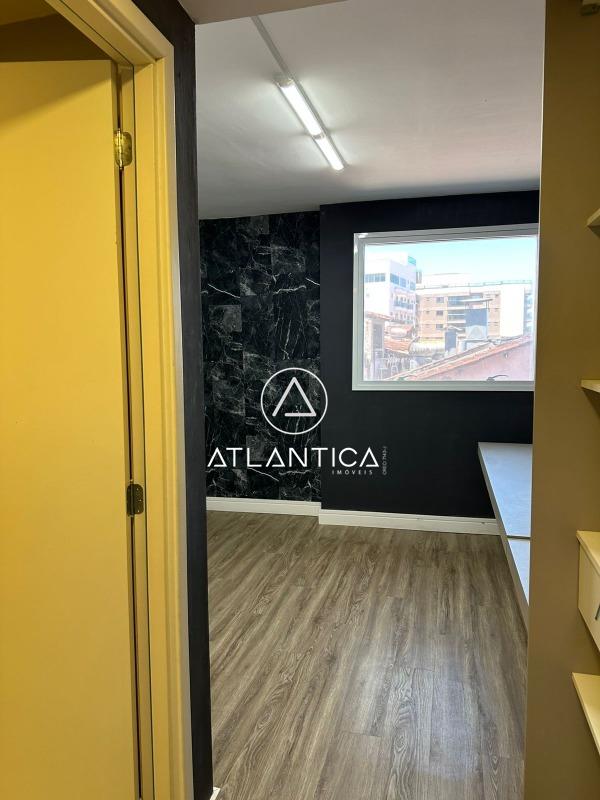 Sala à venda no Cavaleiros: 