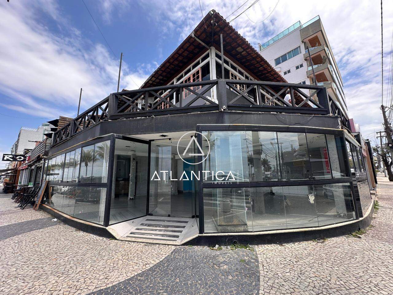 Loja para aluguel no Cavaleiros: 