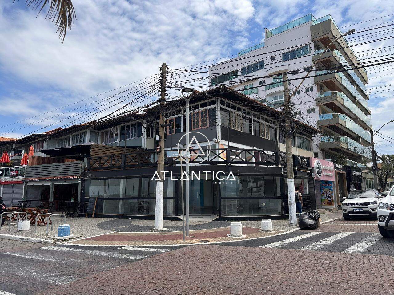 Loja para aluguel no Cavaleiros: 