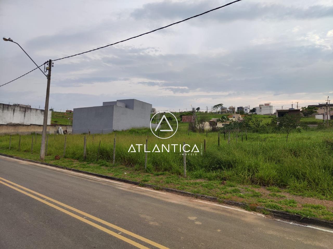 Terreno à venda no Vale das Palmeiras: 