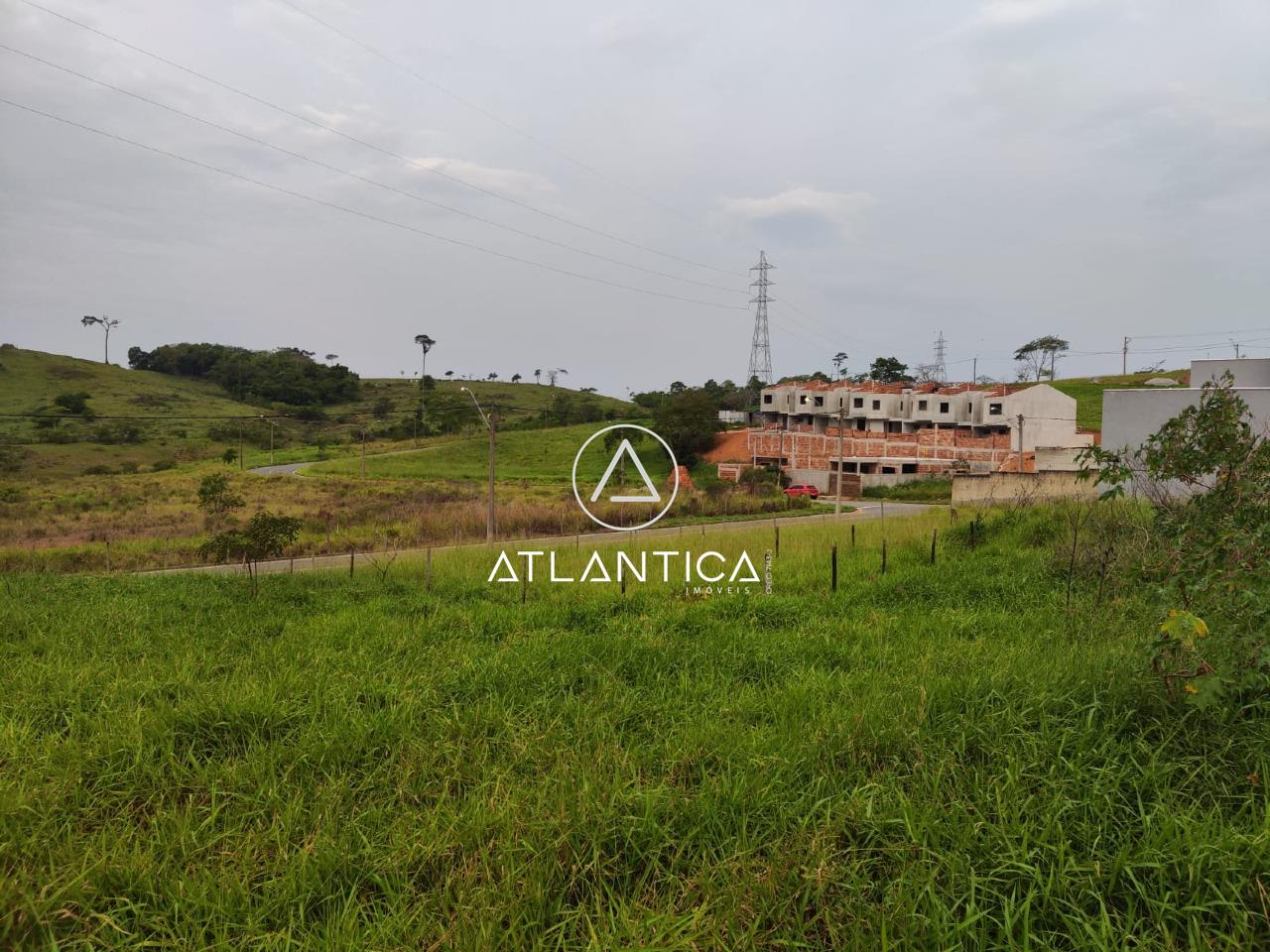 Terreno à venda no Vale das Palmeiras: 