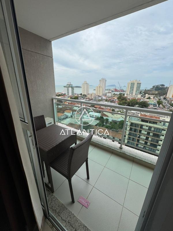 Flat à venda no Imbetiba: 