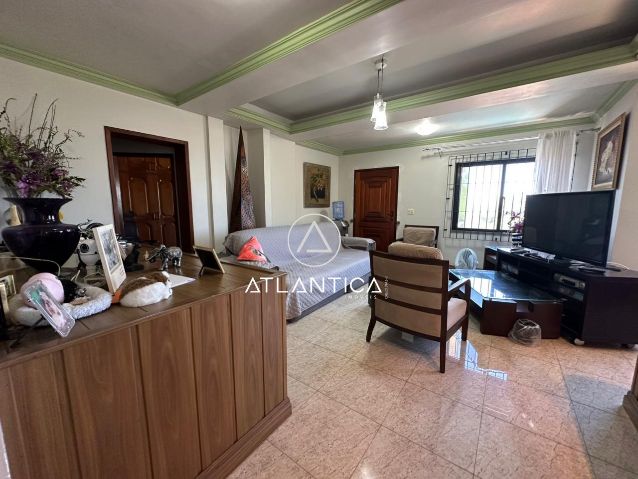 Casa à venda no Imbetiba: 