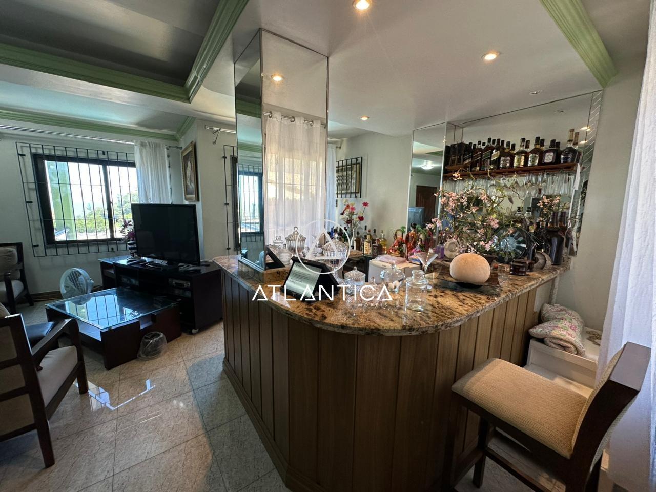 Casa à venda no Imbetiba: 