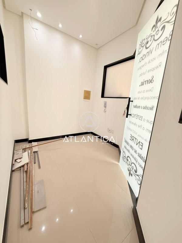 Sala à venda no Centro: 