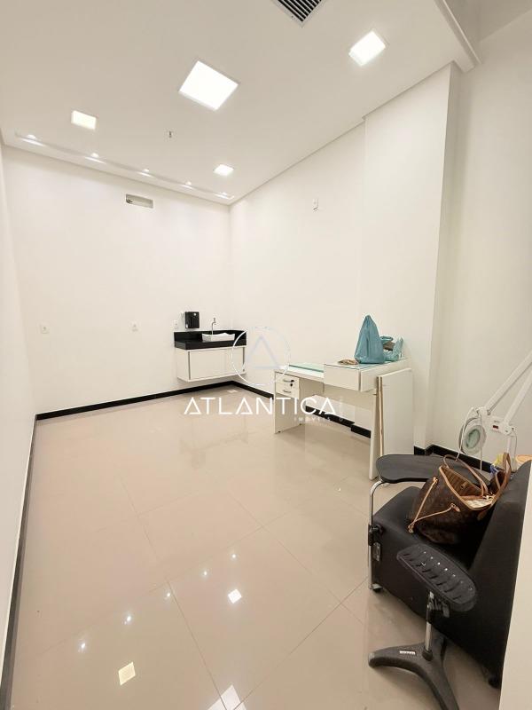 Sala à venda no Centro: 