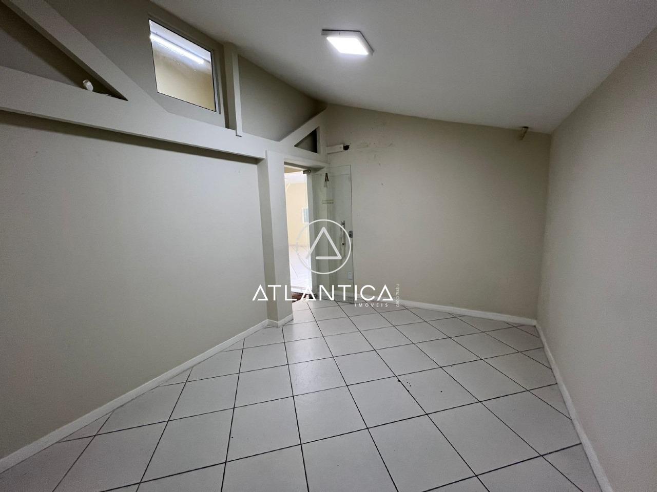 Sala comercial para aluguel no Cavaleiros: 