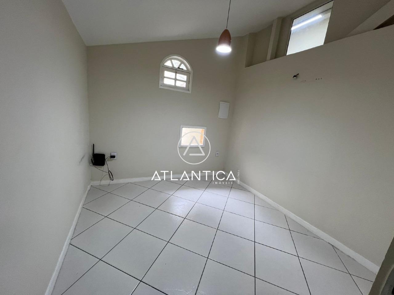 Sala comercial para aluguel no Cavaleiros: 