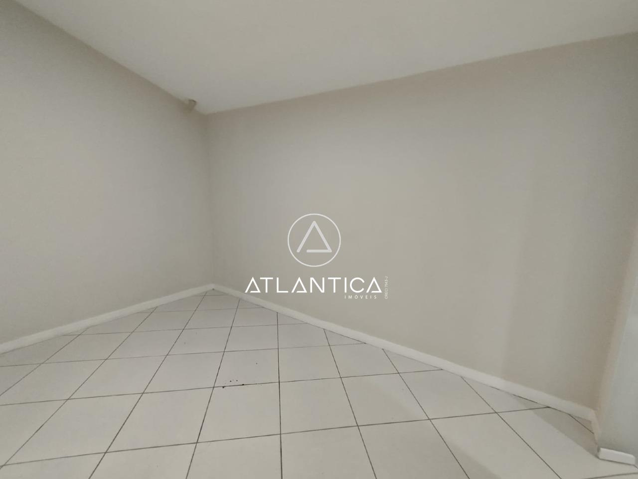 Sala comercial para aluguel no Cavaleiros: 