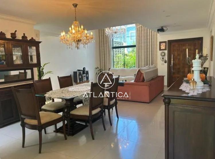 Casa em condomínio à venda no Granja dos Cavaleiros: 