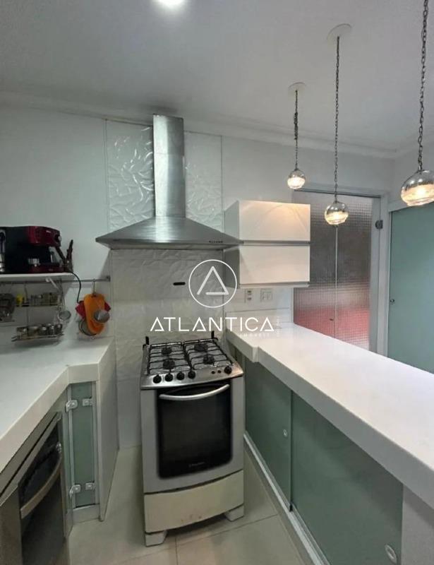 Casa em condomínio à venda no Granja dos Cavaleiros: 