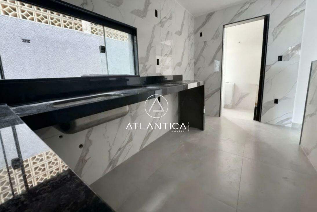 Casa à venda no Ouro Verde: 