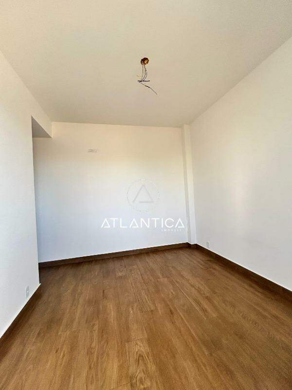Apartamento à venda no Costazul: 