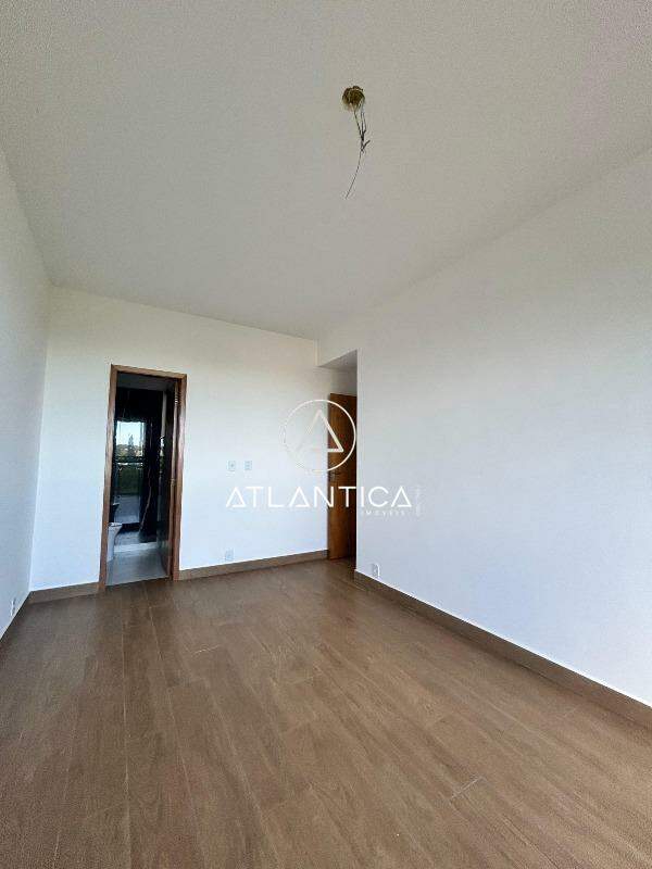 Apartamento à venda no Costazul: 