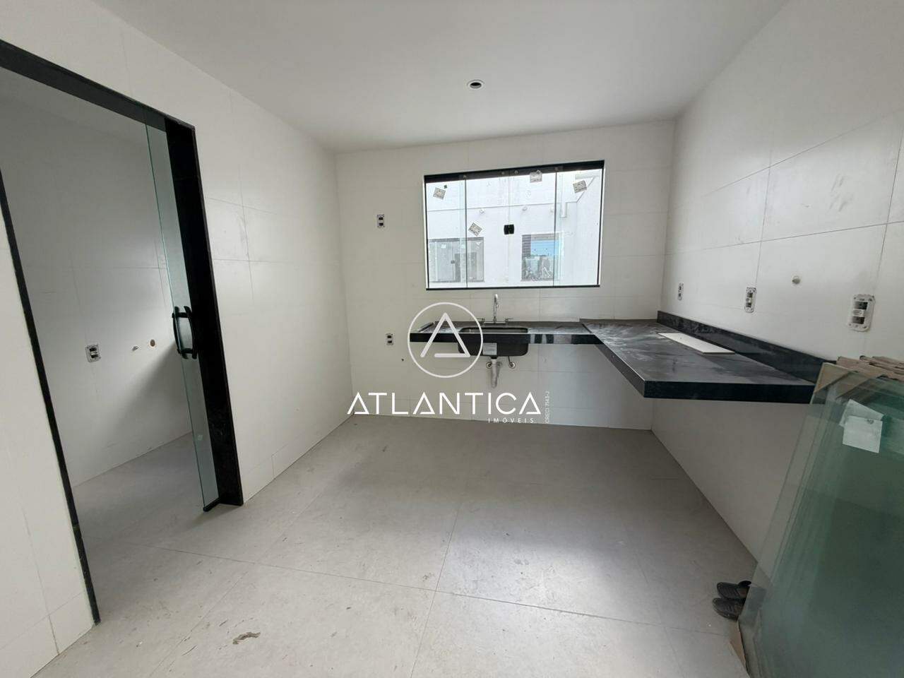 Apartamento à venda no Costazul: 