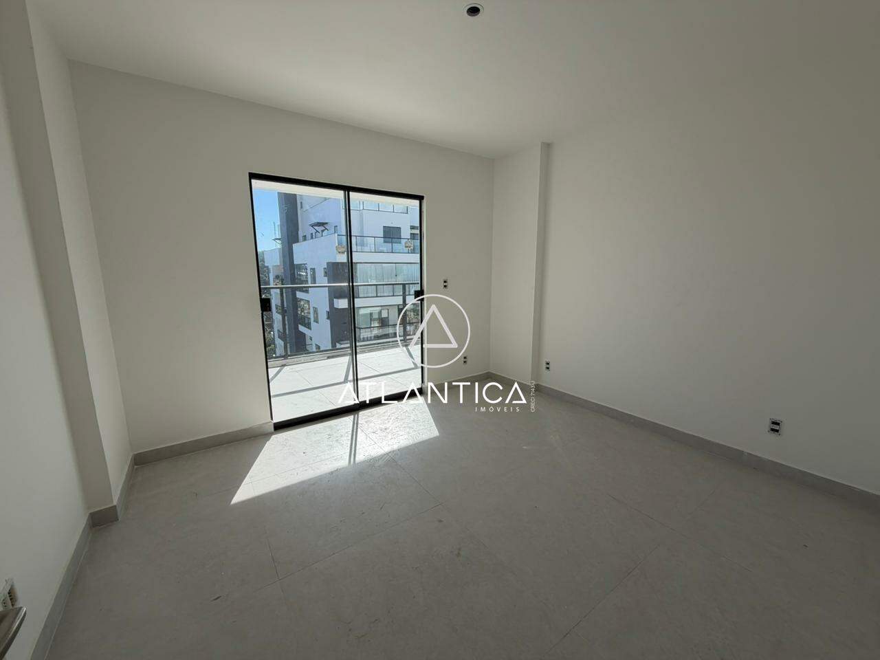 Apartamento à venda no Costazul: 