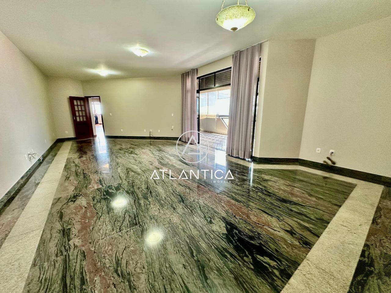 Apartamento à venda no Imbetiba: 