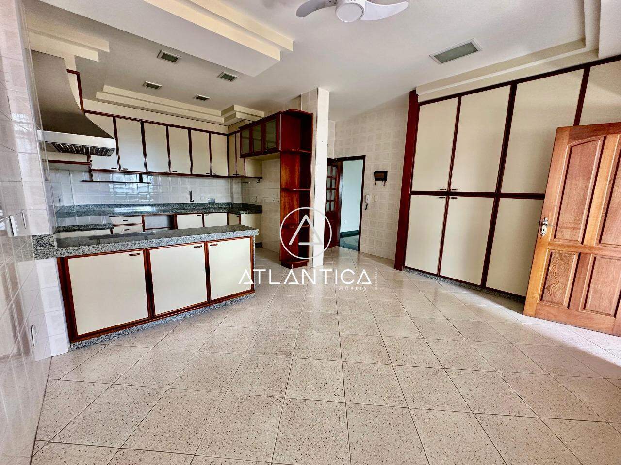 Apartamento à venda no Imbetiba: 