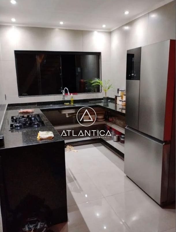 Casa à venda no Cantagalo: 