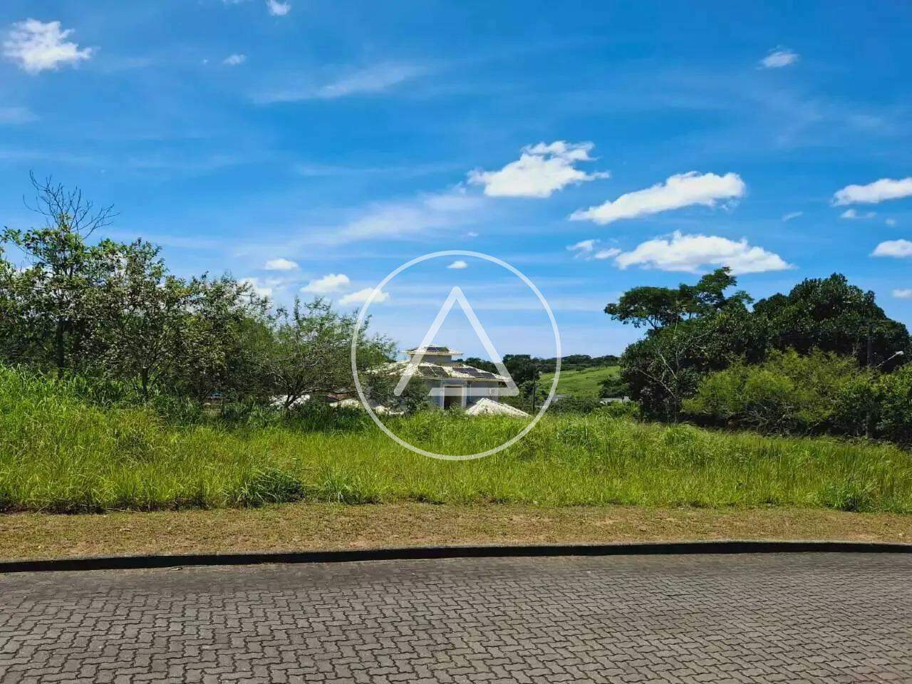 Terreno à venda no Nova Cidade: 