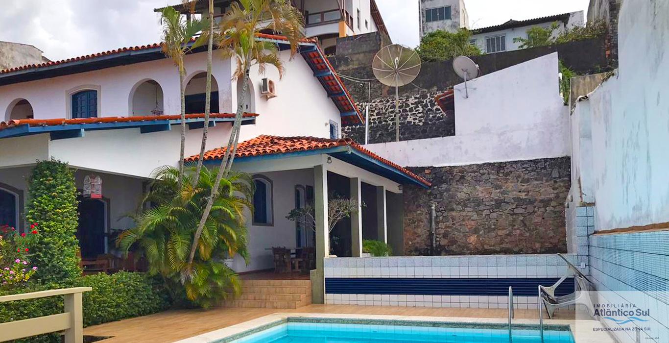 Casa à venda no Centro: 