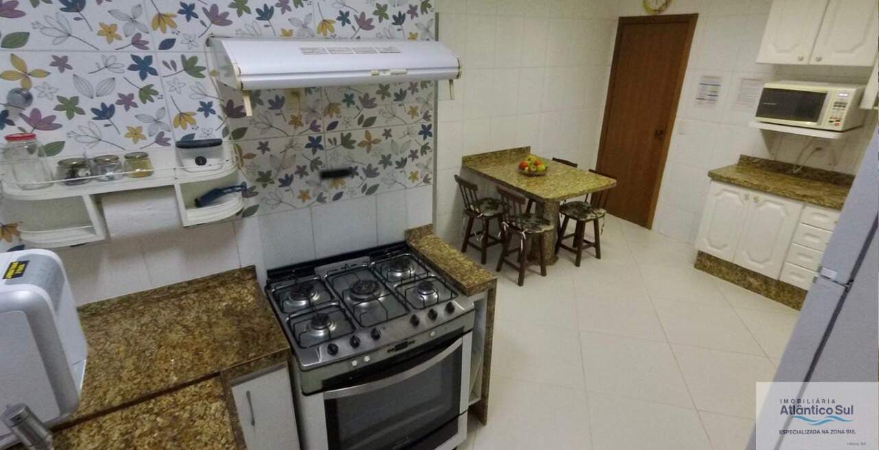 Apartamento para aluguel no Centro: 
