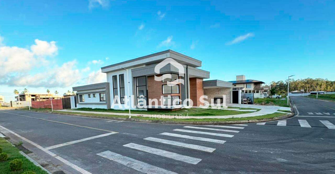 Casa à venda no Rodovia Ilhéus - Olivença: 