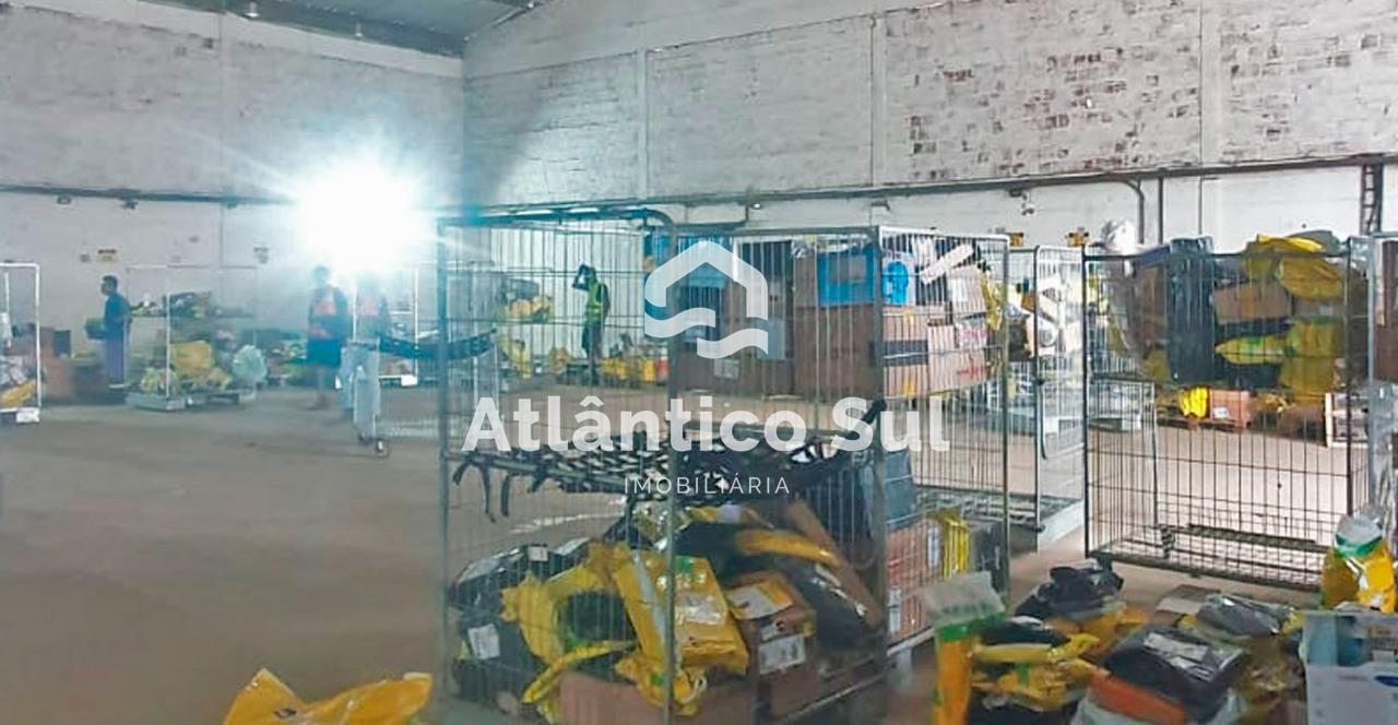 Galpão à venda no Iguape: 