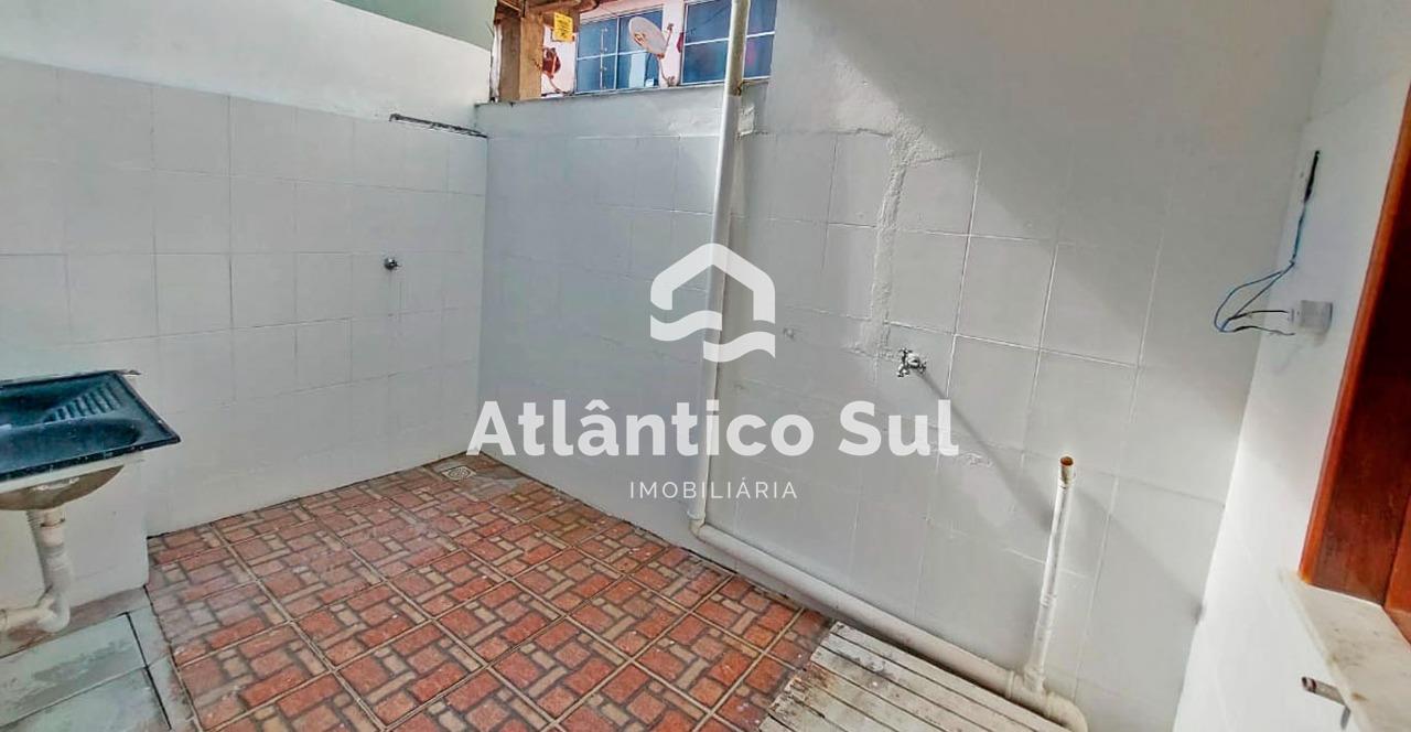 Casa à venda no Hernani Sá: 