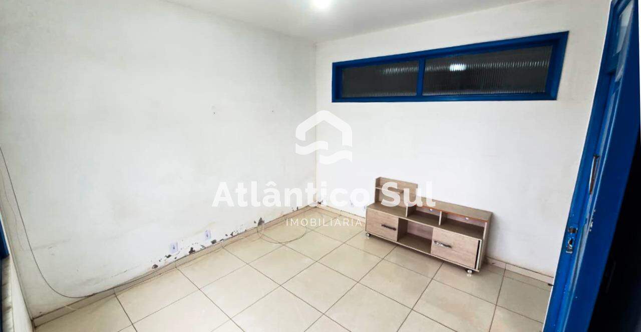 Casa para aluguel no Centro: 