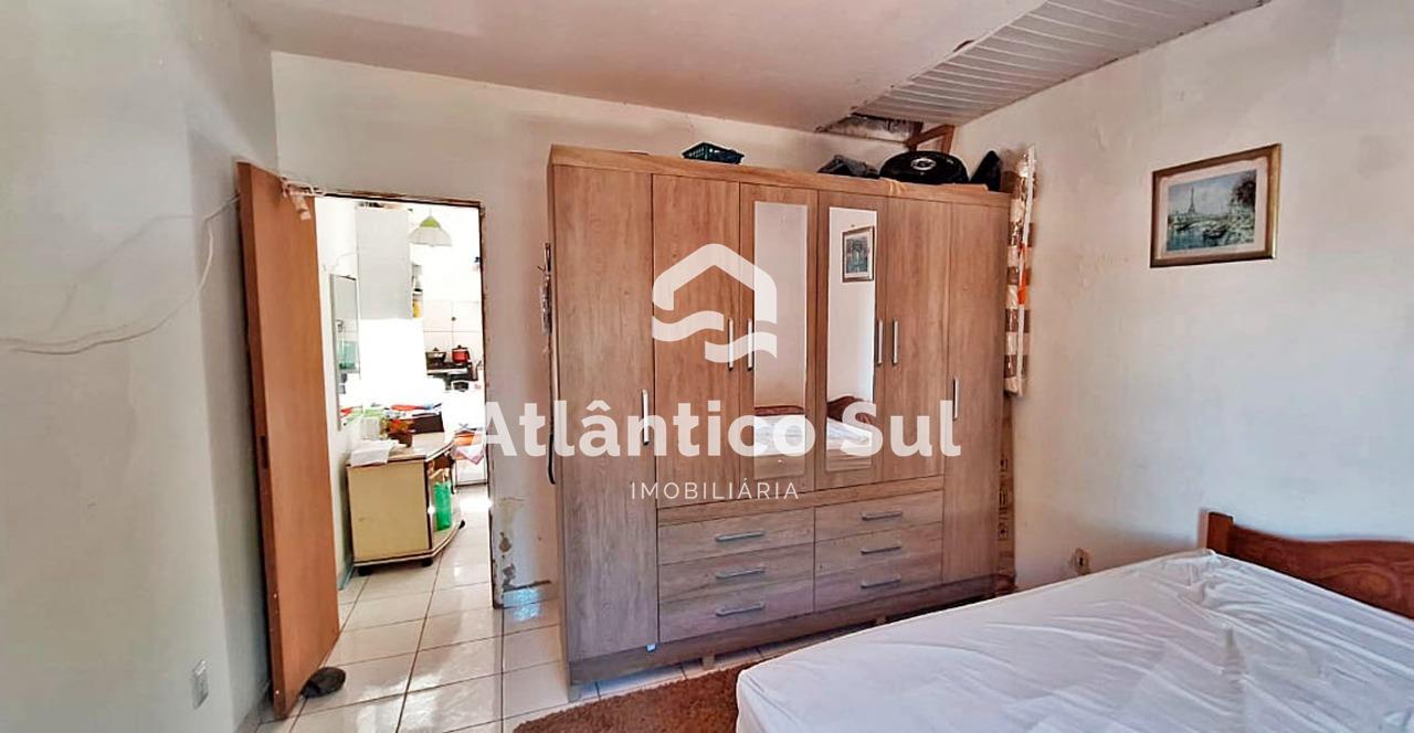 Casa à venda no Hernani Sá: 