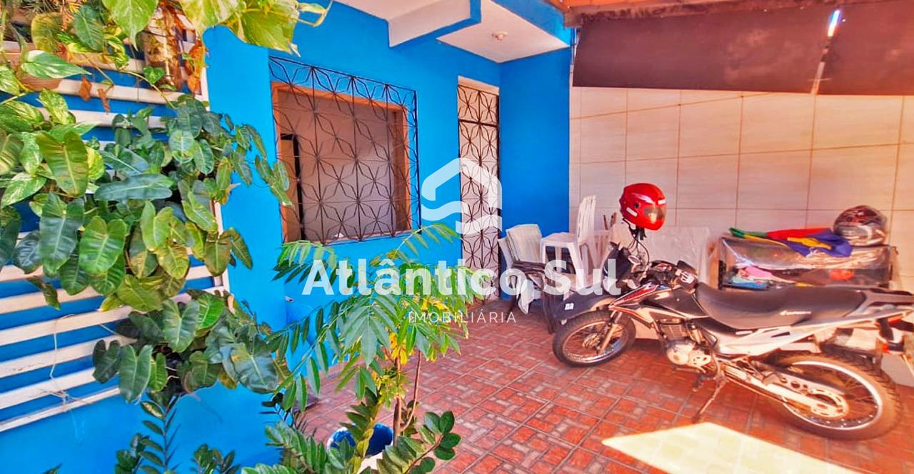 Casa à venda no Hernani Sá: 