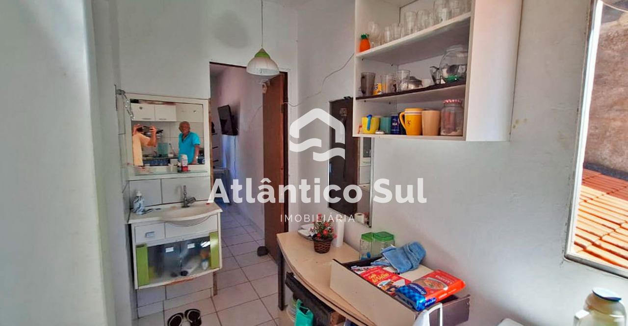 Casa à venda no Hernani Sá: 