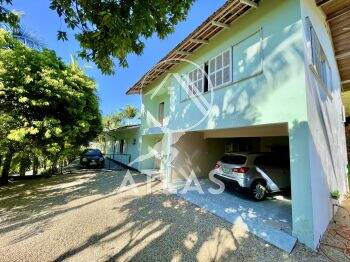 Casa de 3 quartos, 251m² no bairro Não informado, em Guabiruba | Eu Corretor