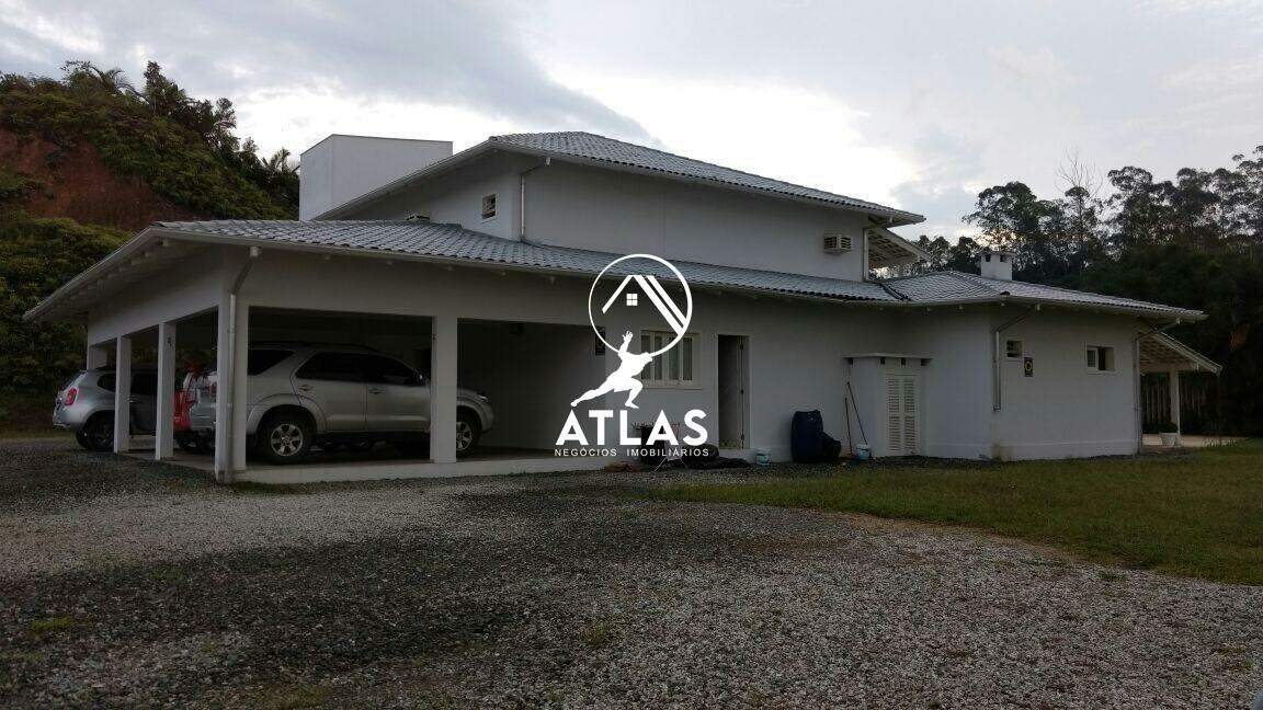 Casa de 3 quartos, 550m² no bairro Santa Rita, em Brusque | Eu Corretor
