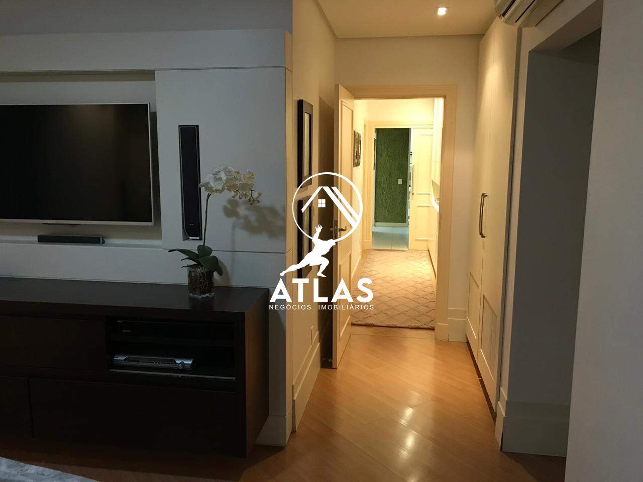Apartamento de 3 quartos, 233m² no bairro Centro, em Brusque | Eu Corretor